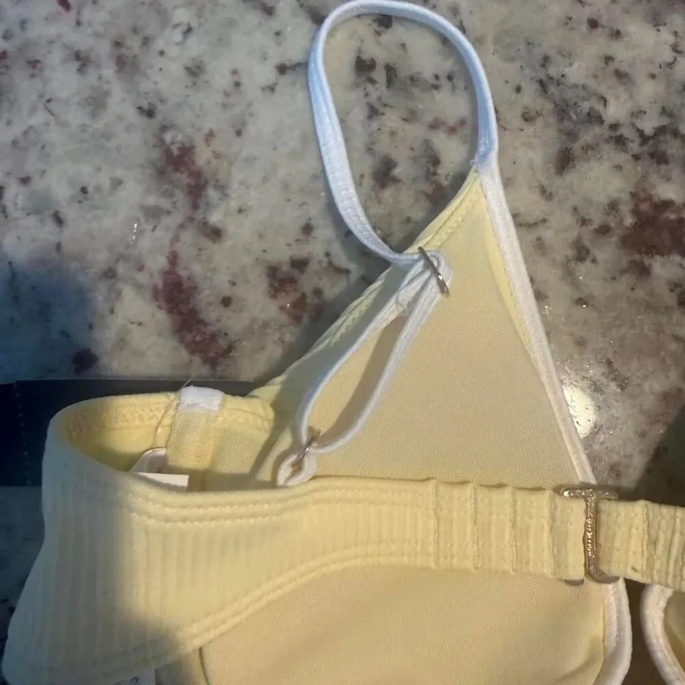 Hollister Yellow Ribbed Bikini Top NWT Size S White Trim Swimwear
